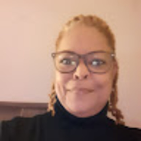 Meet your Posher, Roxzy - Picture 1 of 1